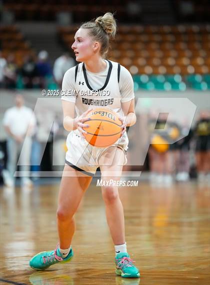 Thumbnail 3 in Green Mountain vs Roosevelt (CHSAA 5A Great 8) photogallery.
