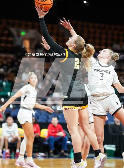 Thumbnail 1 in Green Mountain vs Roosevelt (CHSAA 5A Great 8) photogallery.