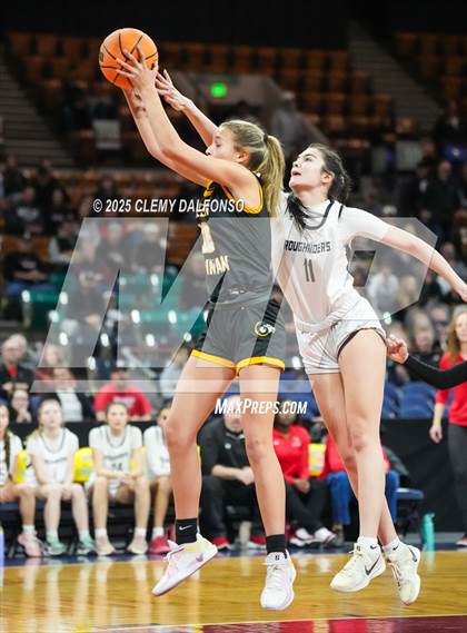 Thumbnail 3 in Green Mountain vs Roosevelt (CHSAA 5A Great 8) photogallery.