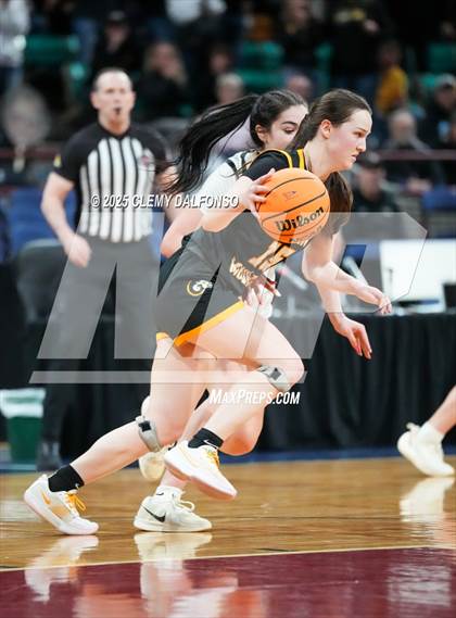 Thumbnail 2 in Green Mountain vs Roosevelt (CHSAA 5A Great 8) photogallery.
