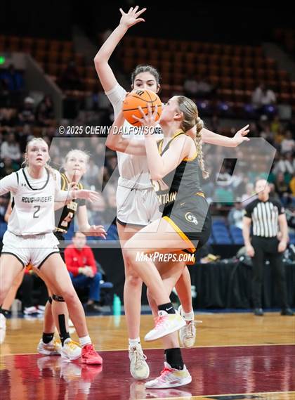 Thumbnail 2 in Green Mountain vs Roosevelt (CHSAA 5A Great 8) photogallery.