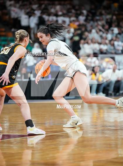 Thumbnail 1 in Green Mountain vs Roosevelt (CHSAA 5A Great 8) photogallery.