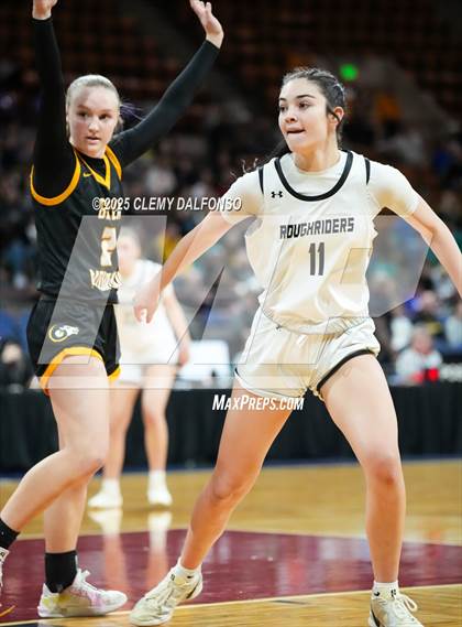 Thumbnail 2 in Green Mountain vs Roosevelt (CHSAA 5A Great 8) photogallery.