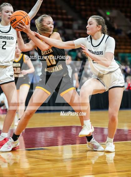 Thumbnail 2 in Green Mountain vs Roosevelt (CHSAA 5A Great 8) photogallery.
