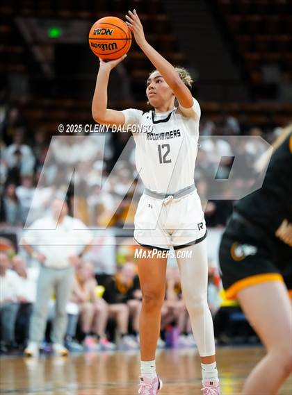 Thumbnail 2 in Green Mountain vs Roosevelt (CHSAA 5A Great 8) photogallery.