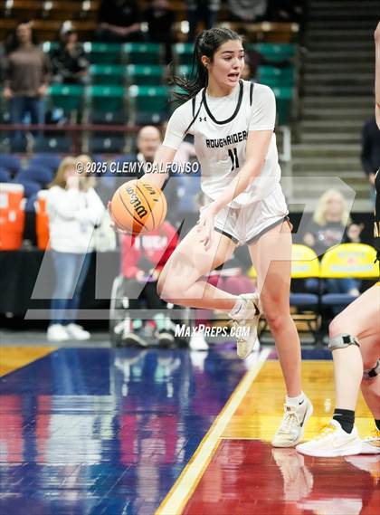 Thumbnail 3 in Green Mountain vs Roosevelt (CHSAA 5A Great 8) photogallery.