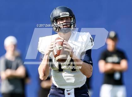 Thumbnail 1 in Plano East vs. Dallas Jesuit (Cotton Bowl Prep Showcase) photogallery.