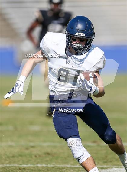 Thumbnail 3 in Plano East vs. Dallas Jesuit (Cotton Bowl Prep Showcase) photogallery.