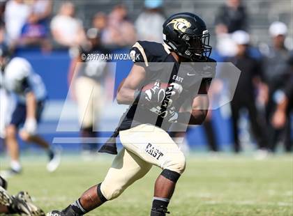 Thumbnail 2 in Plano East vs. Dallas Jesuit (Cotton Bowl Prep Showcase) photogallery.