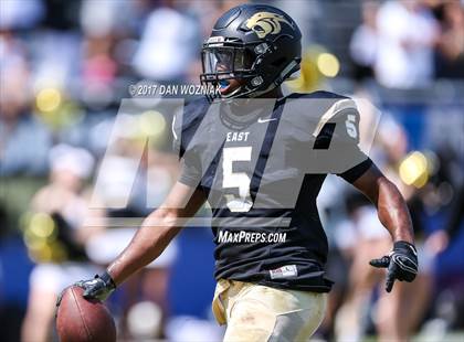 Thumbnail 1 in Plano East vs. Dallas Jesuit (Cotton Bowl Prep Showcase) photogallery.