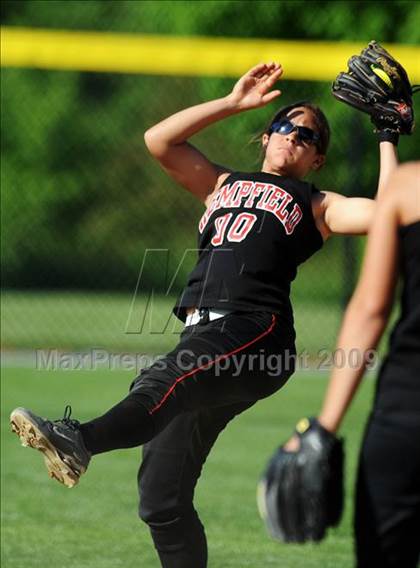 Thumbnail 3 in Hempfield vs Elizabethtown (PIAA District 3 First Round) photogallery.