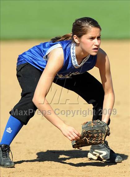 Thumbnail 2 in Hempfield vs Elizabethtown (PIAA District 3 First Round) photogallery.