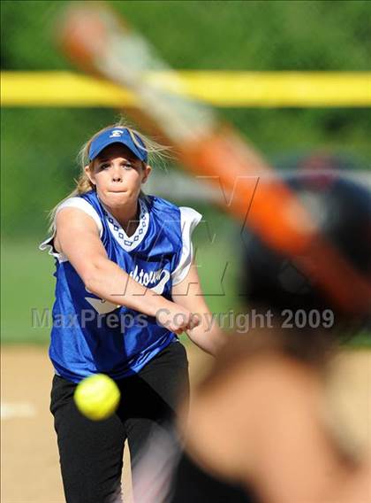 Thumbnail 2 in Hempfield vs Elizabethtown (PIAA District 3 First Round) photogallery.