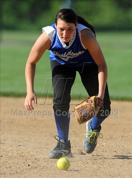 Thumbnail 2 in Hempfield vs Elizabethtown (PIAA District 3 First Round) photogallery.