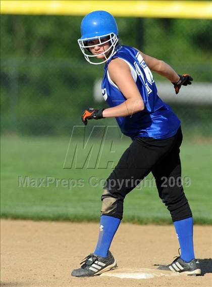 Thumbnail 3 in Hempfield vs Elizabethtown (PIAA District 3 First Round) photogallery.