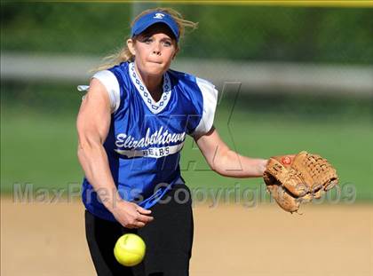Thumbnail 1 in Hempfield vs Elizabethtown (PIAA District 3 First Round) photogallery.