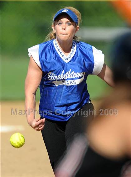 Thumbnail 1 in Hempfield vs Elizabethtown (PIAA District 3 First Round) photogallery.