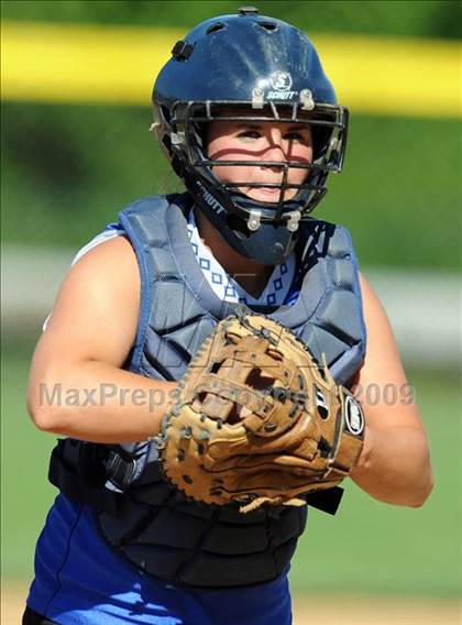 Thumbnail 1 in Hempfield vs Elizabethtown (PIAA District 3 First Round) photogallery.