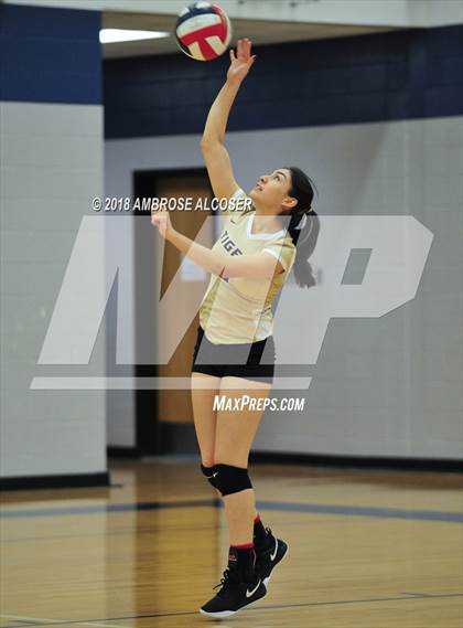 Thumbnail 2 in Cypress Park vs. Mayde Creek (CFISD/Katy Classic) photogallery.
