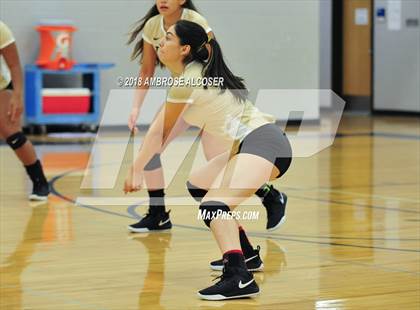 Thumbnail 3 in Cypress Park vs. Mayde Creek (CFISD/Katy Classic) photogallery.