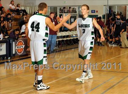 Thumbnail 3 in Thousand Oaks vs. Torrance (MaxPreps Holiday Classic) photogallery.