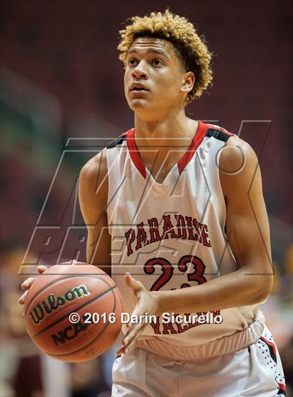 Thumbnail 3 in Paradise Valley vs. Nogales (AIA Division 2 Quarterfinal) photogallery.