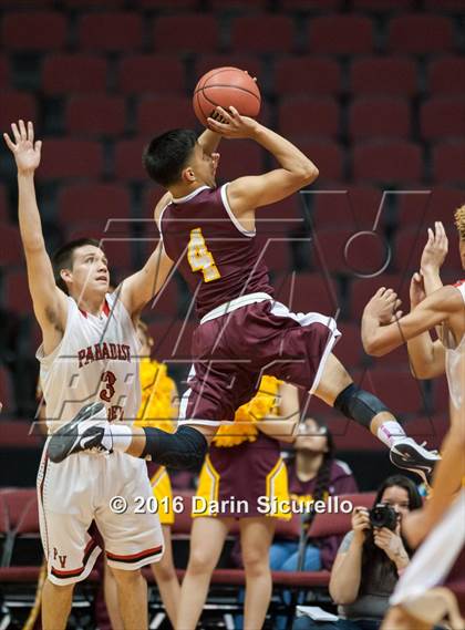Thumbnail 1 in Paradise Valley vs. Nogales (AIA Division 2 Quarterfinal) photogallery.