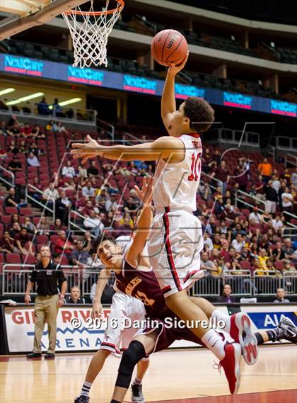 Thumbnail 1 in Paradise Valley vs. Nogales (AIA Division 2 Quarterfinal) photogallery.