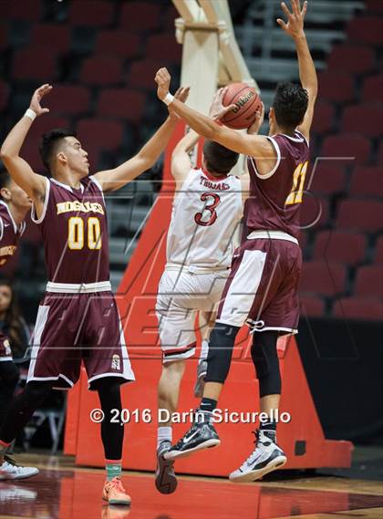 Thumbnail 3 in Paradise Valley vs. Nogales (AIA Division 2 Quarterfinal) photogallery.