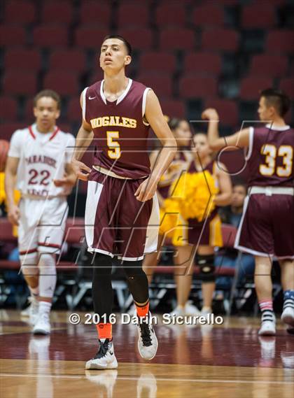 Thumbnail 2 in Paradise Valley vs. Nogales (AIA Division 2 Quarterfinal) photogallery.
