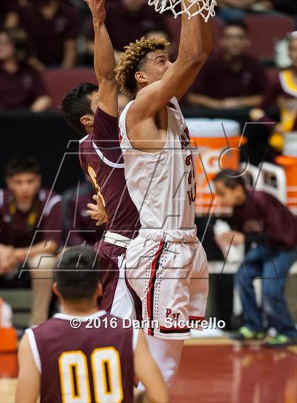 Thumbnail 3 in Paradise Valley vs. Nogales (AIA Division 2 Quarterfinal) photogallery.