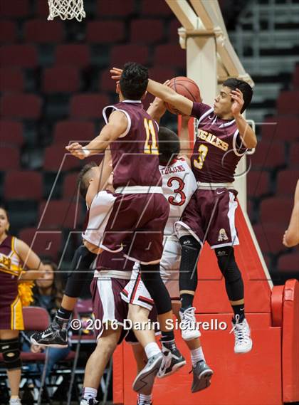 Thumbnail 2 in Paradise Valley vs. Nogales (AIA Division 2 Quarterfinal) photogallery.