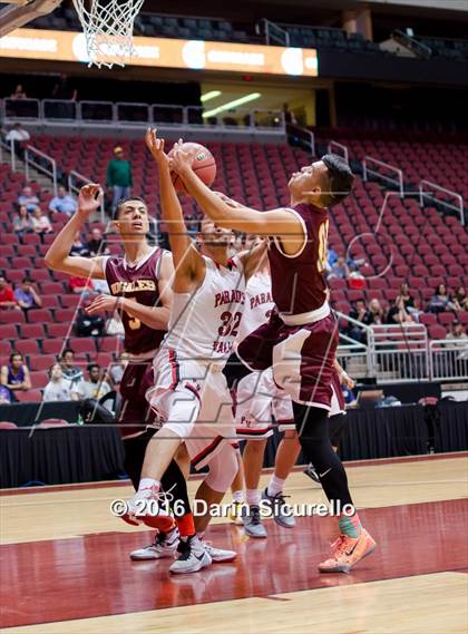 Thumbnail 1 in Paradise Valley vs. Nogales (AIA Division 2 Quarterfinal) photogallery.