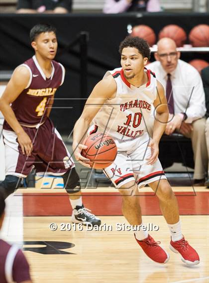 Thumbnail 2 in Paradise Valley vs. Nogales (AIA Division 2 Quarterfinal) photogallery.