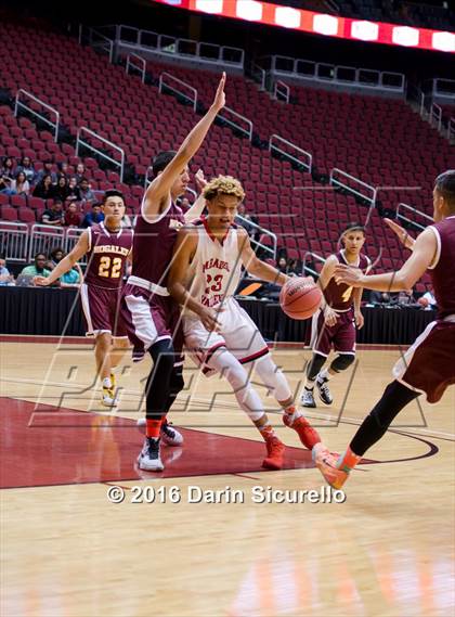 Thumbnail 3 in Paradise Valley vs. Nogales (AIA Division 2 Quarterfinal) photogallery.