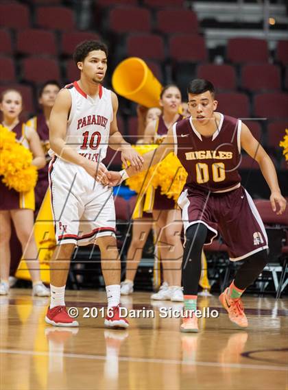 Thumbnail 2 in Paradise Valley vs. Nogales (AIA Division 2 Quarterfinal) photogallery.