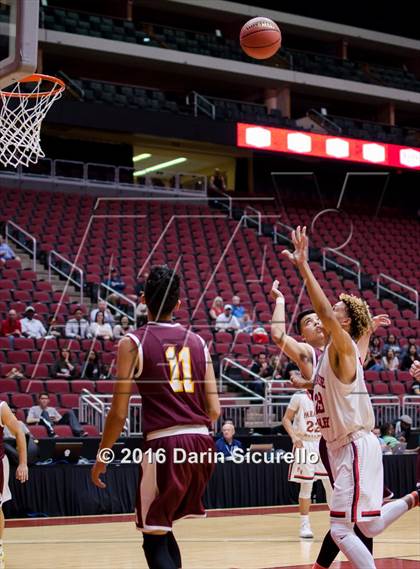 Thumbnail 3 in Paradise Valley vs. Nogales (AIA Division 2 Quarterfinal) photogallery.