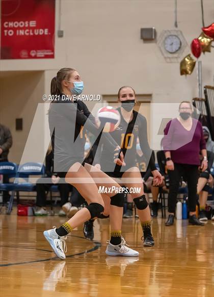 Thumbnail 2 in Cape Elizabeth @ Yarmouth (MPA Class B State Final) photogallery.