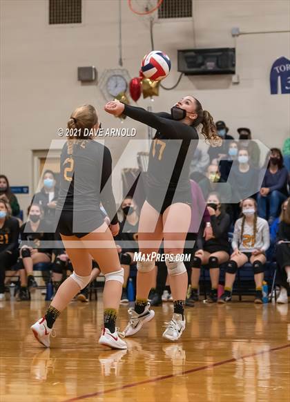 Thumbnail 3 in Cape Elizabeth @ Yarmouth (MPA Class B State Final) photogallery.