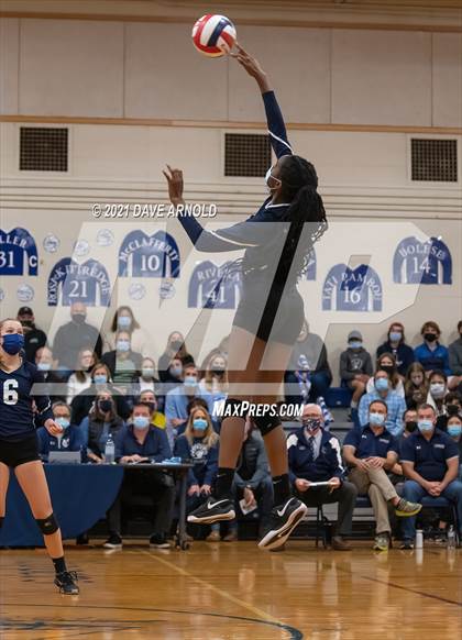 Thumbnail 3 in Cape Elizabeth @ Yarmouth (MPA Class B State Final) photogallery.
