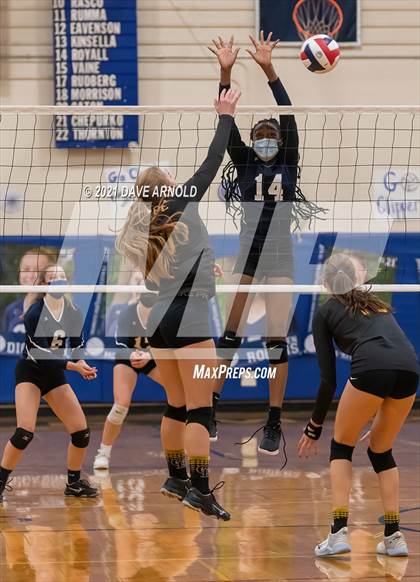 Thumbnail 1 in Cape Elizabeth @ Yarmouth (MPA Class B State Final) photogallery.