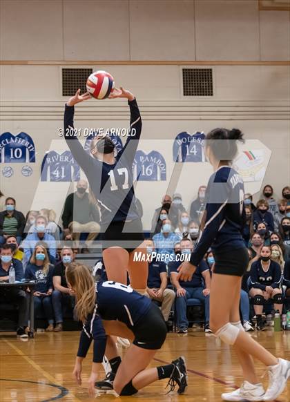 Thumbnail 3 in Cape Elizabeth @ Yarmouth (MPA Class B State Final) photogallery.