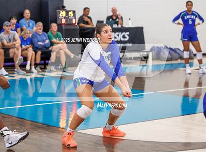 Thumbnail 3 in Sierra Canyon vs. Xavier College Prep (Durango Fall Classic) photogallery.