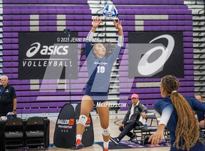 Thumbnail 2 in Sierra Canyon vs. Xavier College Prep (Durango Fall Classic) photogallery.