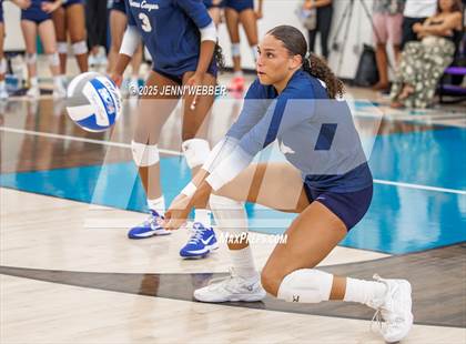 Thumbnail 1 in Sierra Canyon vs. Xavier College Prep (Durango Fall Classic) photogallery.