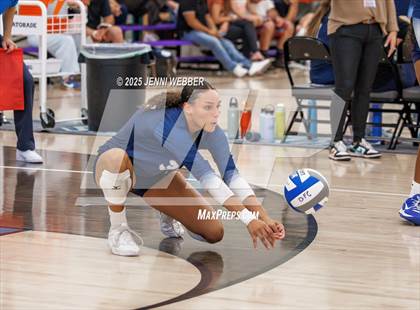 Thumbnail 2 in Sierra Canyon vs. Xavier College Prep (Durango Fall Classic) photogallery.