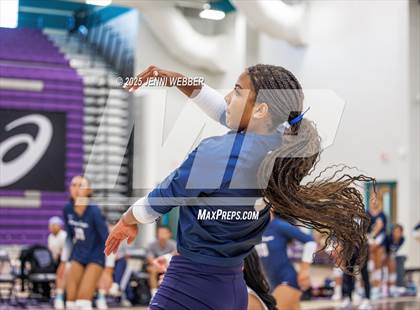 Thumbnail 3 in Sierra Canyon vs. Xavier College Prep (Durango Fall Classic) photogallery.