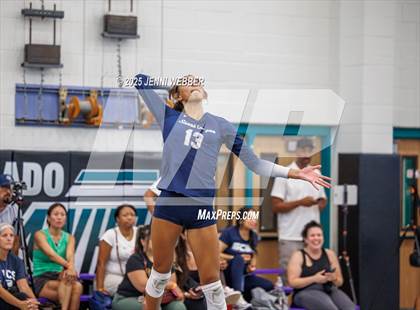 Thumbnail 3 in Sierra Canyon vs. Xavier College Prep (Durango Fall Classic) photogallery.