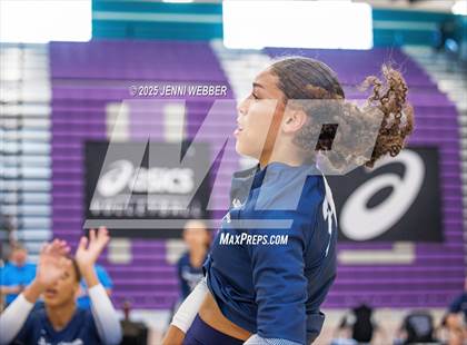 Thumbnail 2 in Sierra Canyon vs. Xavier College Prep (Durango Fall Classic) photogallery.