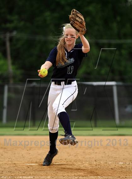 Thumbnail 1 in Barrington vs New Trier (IHSA 4A Sectional Final) photogallery.